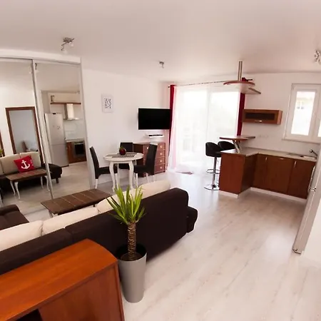 Apartament Blekit Fal Przy Wydmie W Ustce Устка